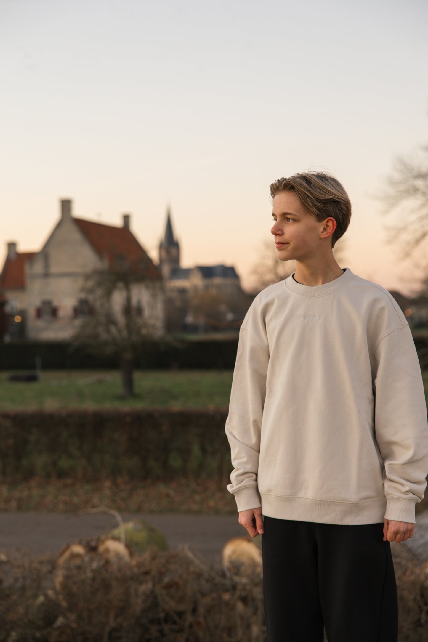 WRSH⁠P Oversized Unisex Sweatshirt – Beige